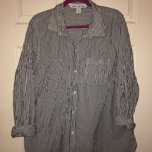 🌵NWOT The Classic button up shirt